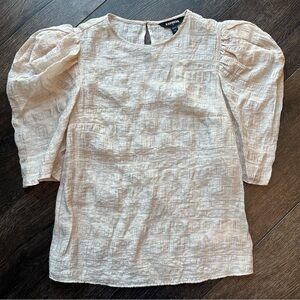 Express XXS Cream Textured Women's Top new with tags ruched puff sleeve